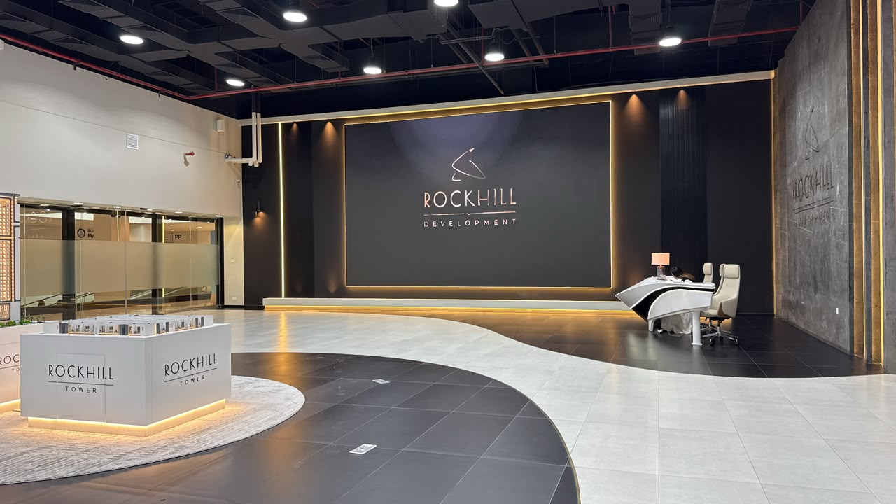 Шоурум Rockhill Development в Аджмане — макет Rockhill Tower